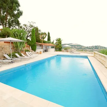 Le Trayas Supérieur Hébergement de vacances *