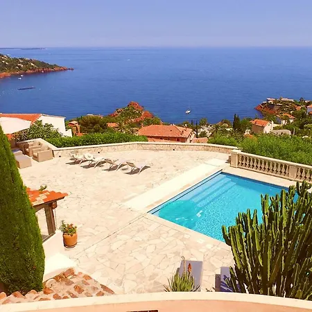 Le Trayas Superieur Holiday home