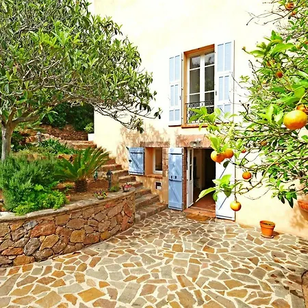 Le Trayas Superieur Holiday home