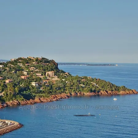Le Trayas Superieur Holiday home *